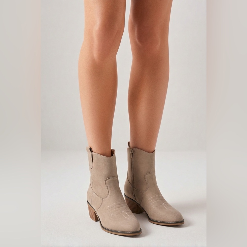 Tinstree Women's Western Ankle Booties Beige Side Zip Block Heel Size 8​